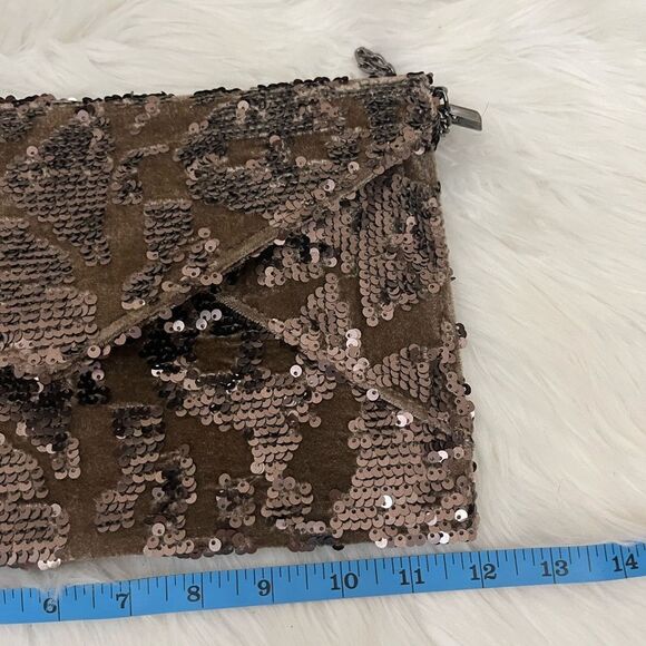 Lulus Bronze Sequin Envelope Convertible Crossbody/ Clutch NEW - Picture 7 of 9